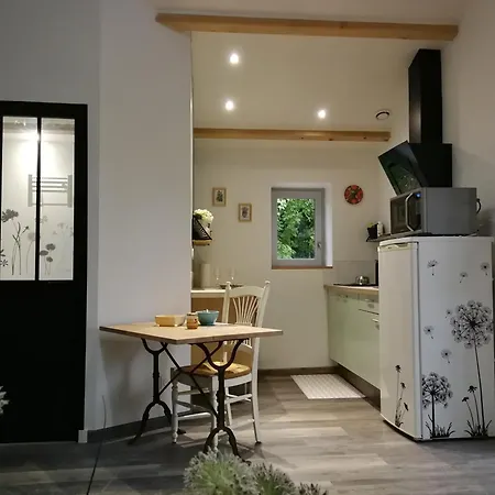 Appartement Cote Jardin 2pers. *